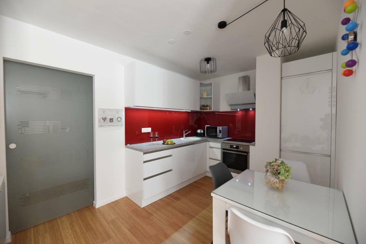 Mary'S Apartment - With Free Parking Zagreb Ngoại thất bức ảnh